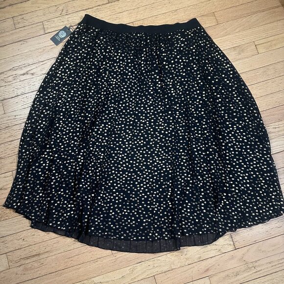 Vince Camuto NWT Plus Size Pleated Chiffon Maxi Skirt in Black and Gold Size 2X - Picture 3 of 7